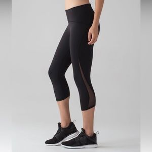 Lululemon Train Times Crop (17") BLACK